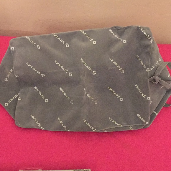 ✈️NEVER USED! Samsonite Inflatable Foot Couch✈️ - Picture 4 of 8